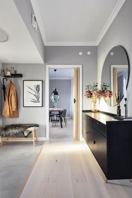 Amazing Family Home In Stockholm Buitenkant foto