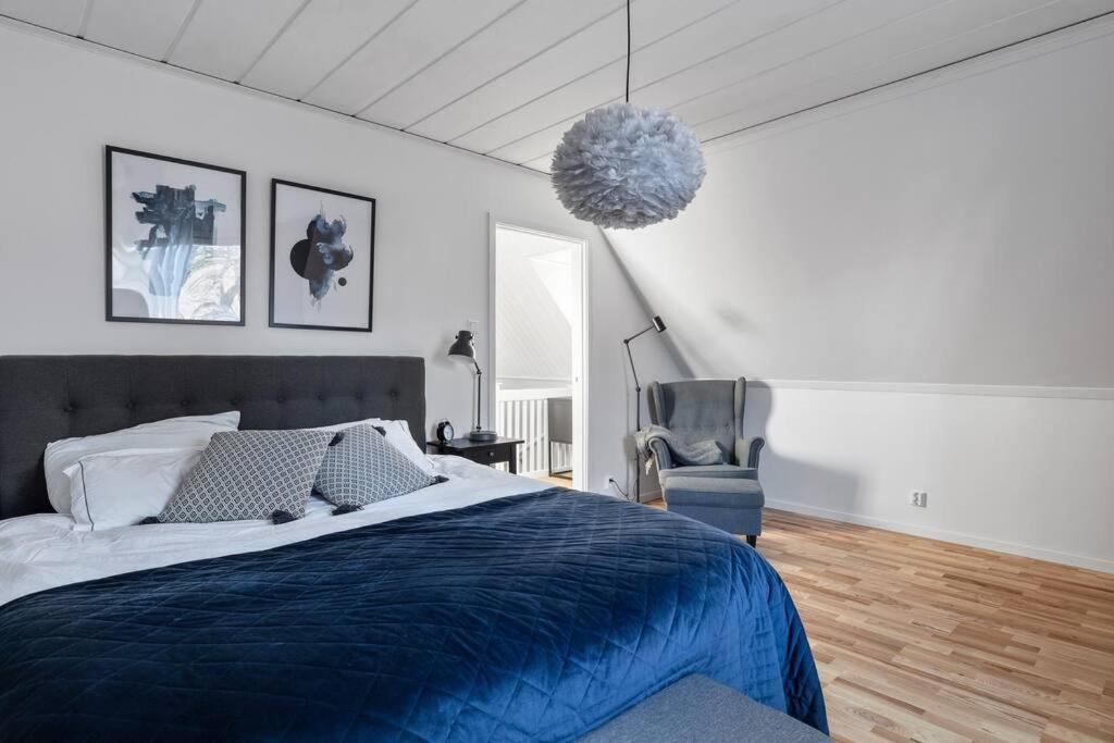 Amazing Family Home In Stockholm Buitenkant foto