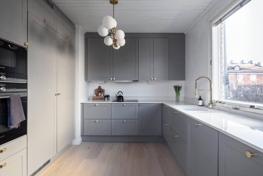 Amazing Family Home In Stockholm Buitenkant foto